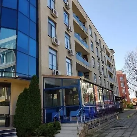 Rainbow 1 Apartman Napospart